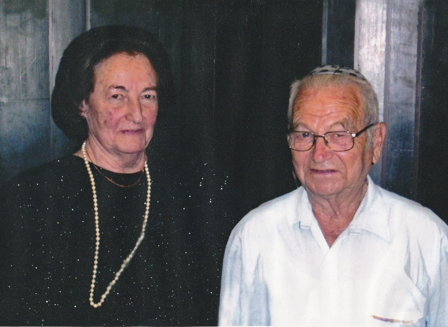יוסף ומרים מאיר בביתם - תחילת שנות ה-2000