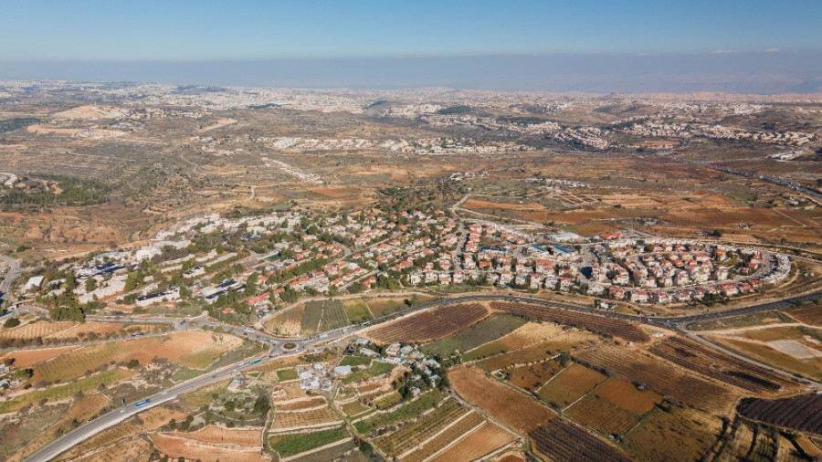 אלון שבות ממעוף הציפור - צילומי רחפן של היישוב