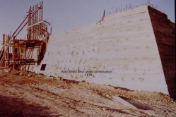 1978 - בית הכנסת המרכזי בבנייה 4