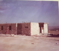 בית נקמן רחוב השיירות בבניה 1971