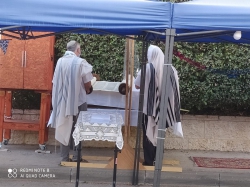 מניין "העם שבשדות" - רחוב מגדל עדר