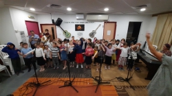 הקלטת שיר גנים, א', ב'