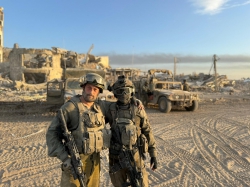 צוריאל בן דוד (מימין) ואריה וינשטוק בגזרת עזה