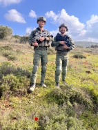 עקיבא לוביש (מימין) ונעם אבנרי בגזרת יו"ש