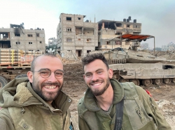 אופק דוידמן (מימין) ושמואל לנדר בעזה