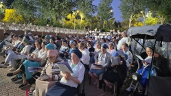 תפילה חגיגית, הרקדה ומסיבת יום ירושלים יישובית