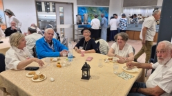 תפילה חגיגית, הרקדה ומסיבת יום ירושלים יישובית