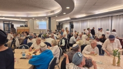 תפילה חגיגית, הרקדה ומסיבת יום ירושלים יישובית