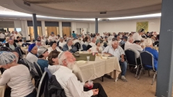 תפילה חגיגית, הרקדה ומסיבת יום ירושלים יישובית