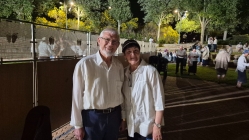 תפילה חגיגית, הרקדה ומסיבת יום ירושלים יישובית